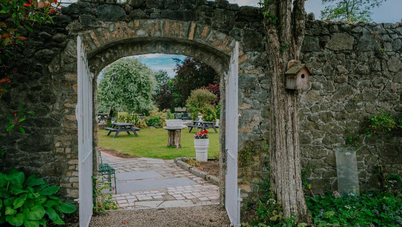 County Arms Hotel 4*