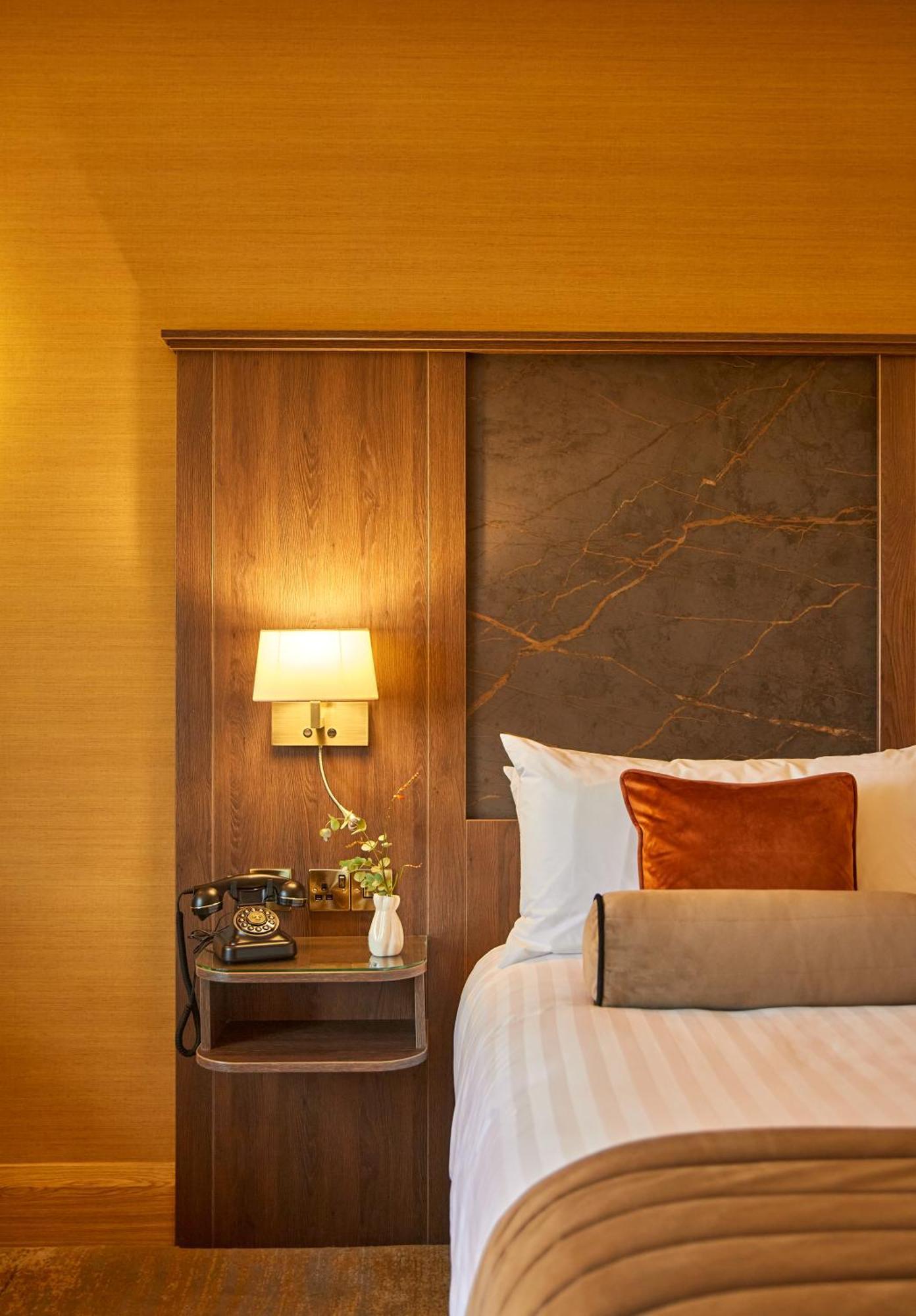 County Arms Hotel 4*