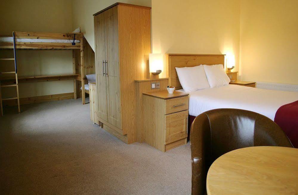 Hotel County Arms